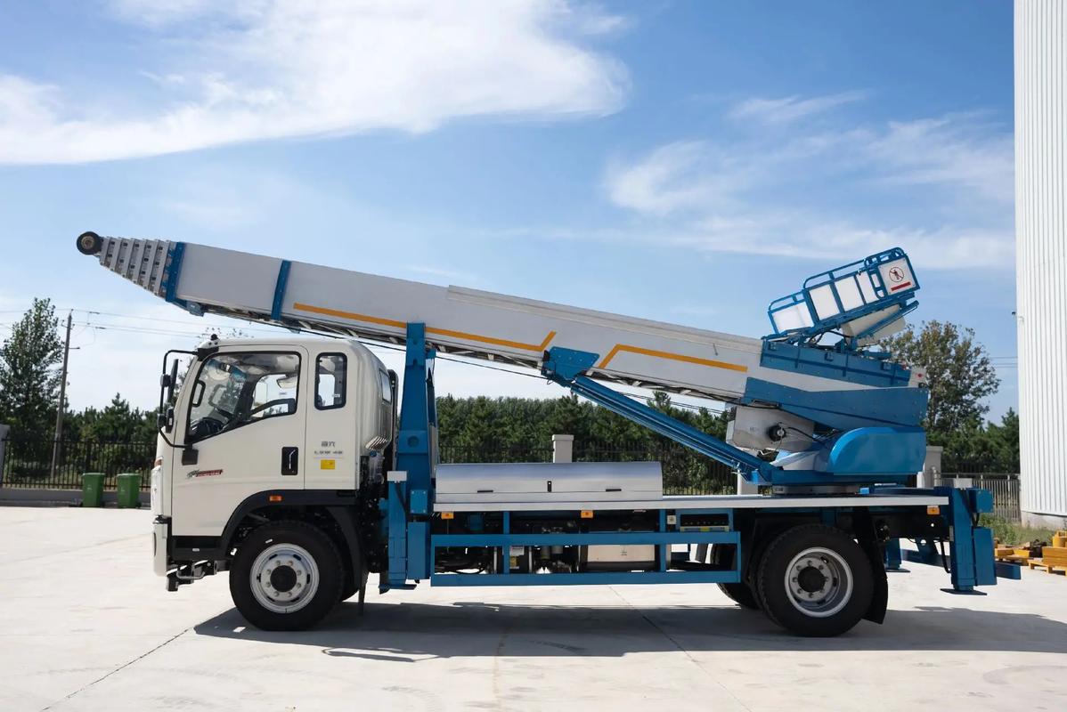 阜沙镇云梯上料车租赁费用