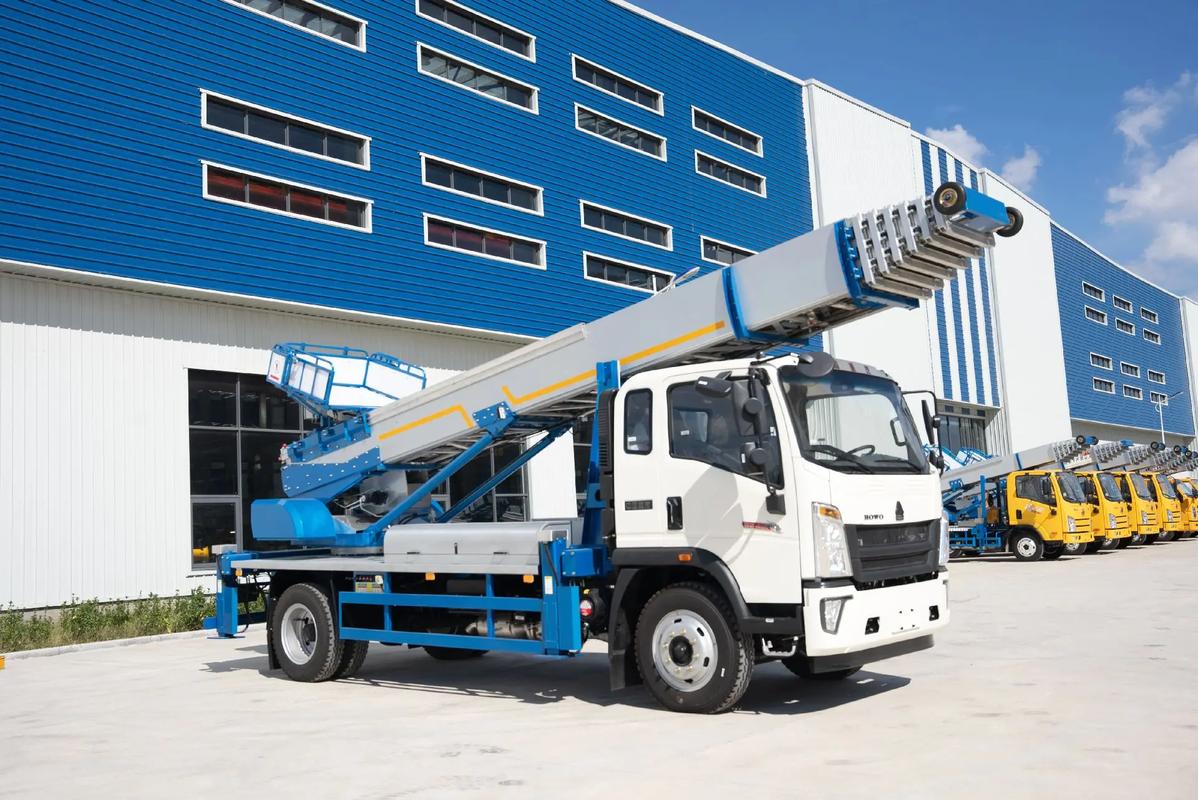 阜沙镇出租云梯车高空作业车 建筑垃圾搬运